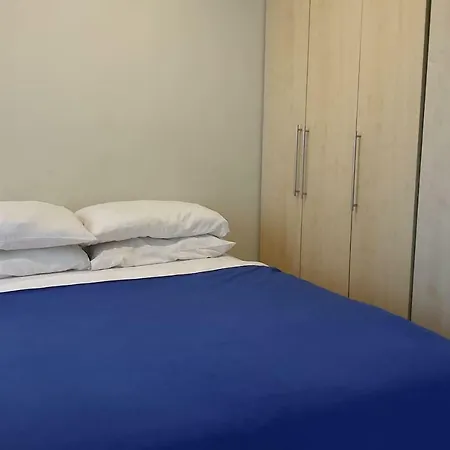 Mandaluyong 2 Bedroom W 2 Queen, 50Hdtv Across Shangrila Mall Manila Exterior photo